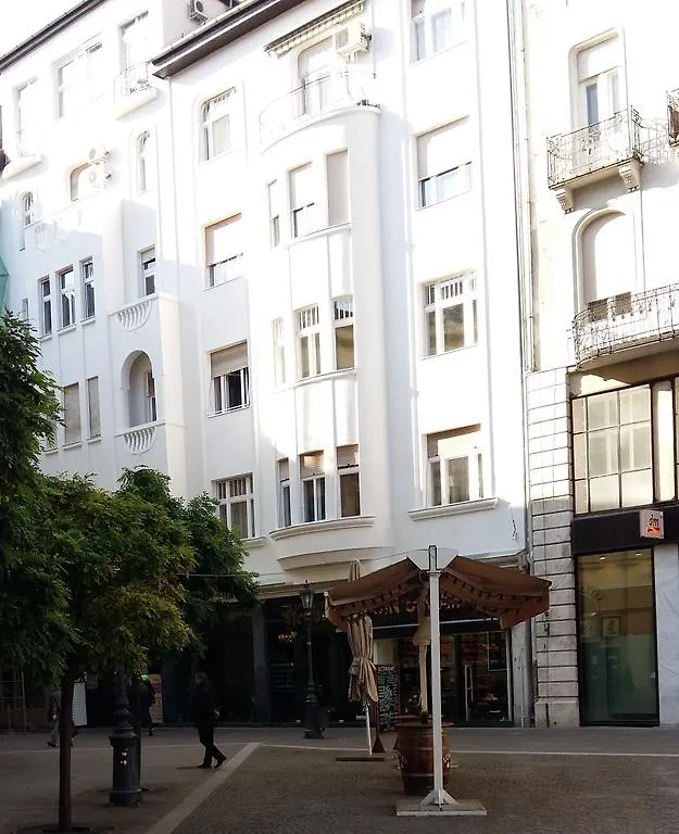 City Centre Apartment With 3 Bathrooms Budapest Hungary