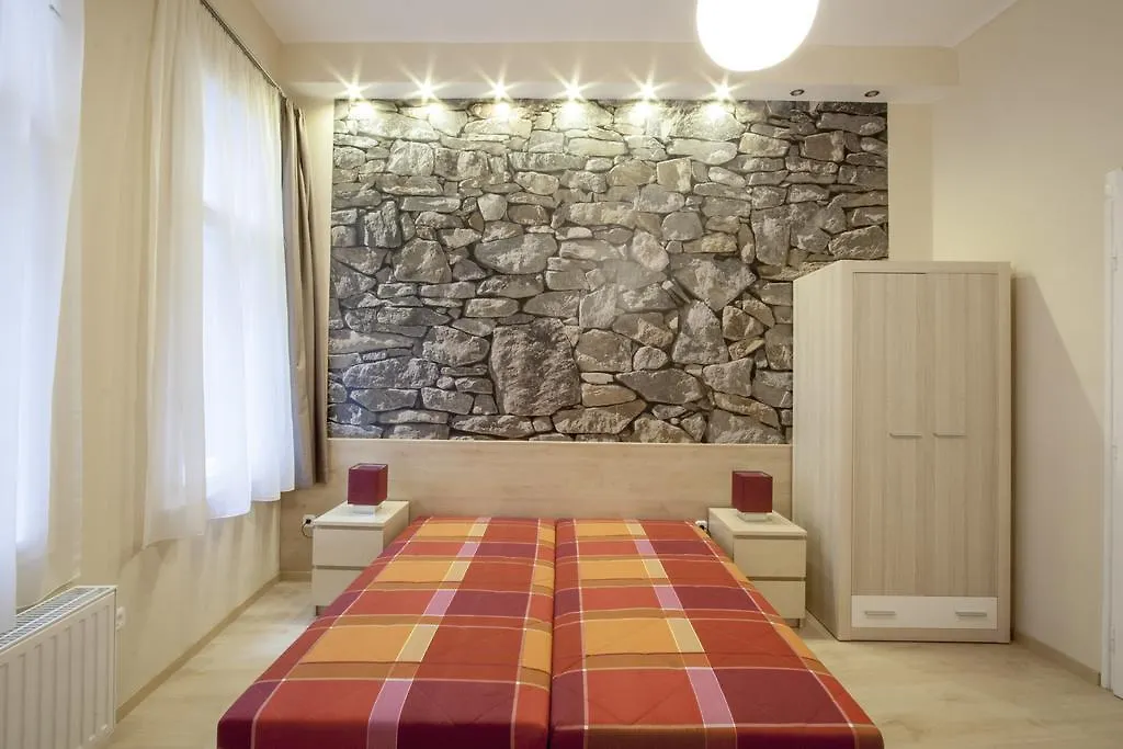 City Centre Apartment With 3 Bathrooms Budapest Hungary