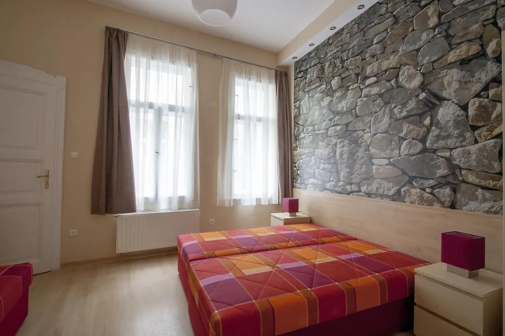 City Centre Apartment With 3 Bathrooms Budapest 0*,  Hungary