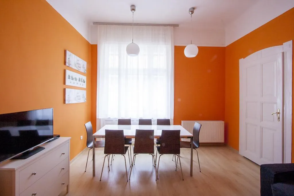 City Centre Apartment With 3 Bathrooms Budapest